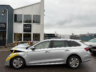 Skoda Octavia Combi 1.0 TSI Business Edition picture 4