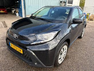 skadebil auto Toyota Aygo X 1.0 VVT-i MT Play 2023/2