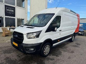 krockskadad bil bedrijf Ford Transit 350 2.0 TDCI L4H3 Trend RWD BJ 2023 2023/9