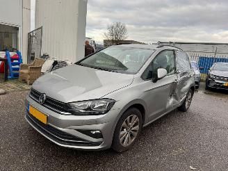 krockskadad bil auto Volkswagen Golf Sportsvan 1.5 TSI ACT Comfortline AUTOMAAT 2018/5