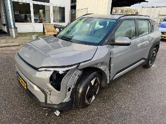 krockskadad bil auto Kia EV3 Air 58.3 kWh 2025/2