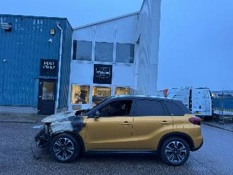 Unfallwagen Suzuki Vitara 1.4 Boosterjet Style Smart Hybrid BJ 2023 61.000 KM 2023/4