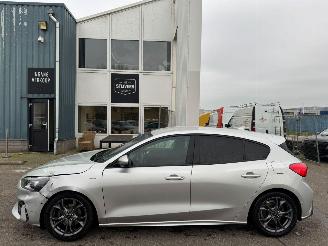 Ford Focus 1.0 EcoBoost ST Line Business picture 2