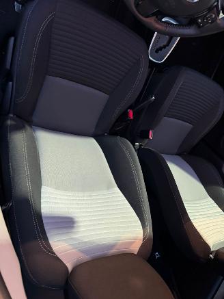 Toyota Yaris 1.5 Hybrid Design Sport AUTOMAAT picture 15