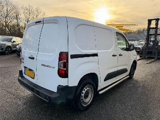 Toyota Proace CITY 1.5 D-4D Cool Comfort picture 6