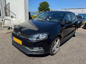 krockskadad bil auto Volkswagen Polo 1.4 TDI Comfortline BJ 2014 2014/12
