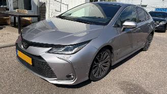 krockskadad bil auto Toyota Corolla 1.6 AUTOMAAT 2020/8