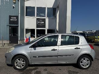 Damaged car Renault Clio 1.2 TCE Business Line 2007/7
