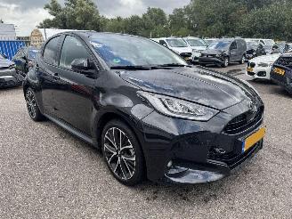 krockskadad bil auto Toyota Yaris 1.5 Hybrid aut bj 2026  115 Dynamic 2026/5