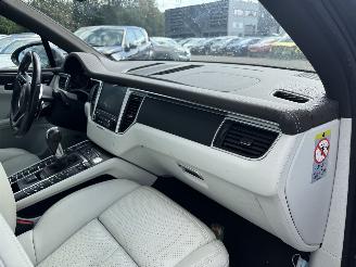 Porsche Macan 2.0 automaat bj 17 picture 12