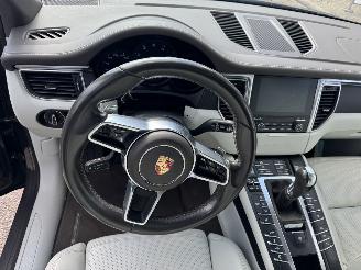 Porsche Macan 2.0 automaat bj 17 picture 8