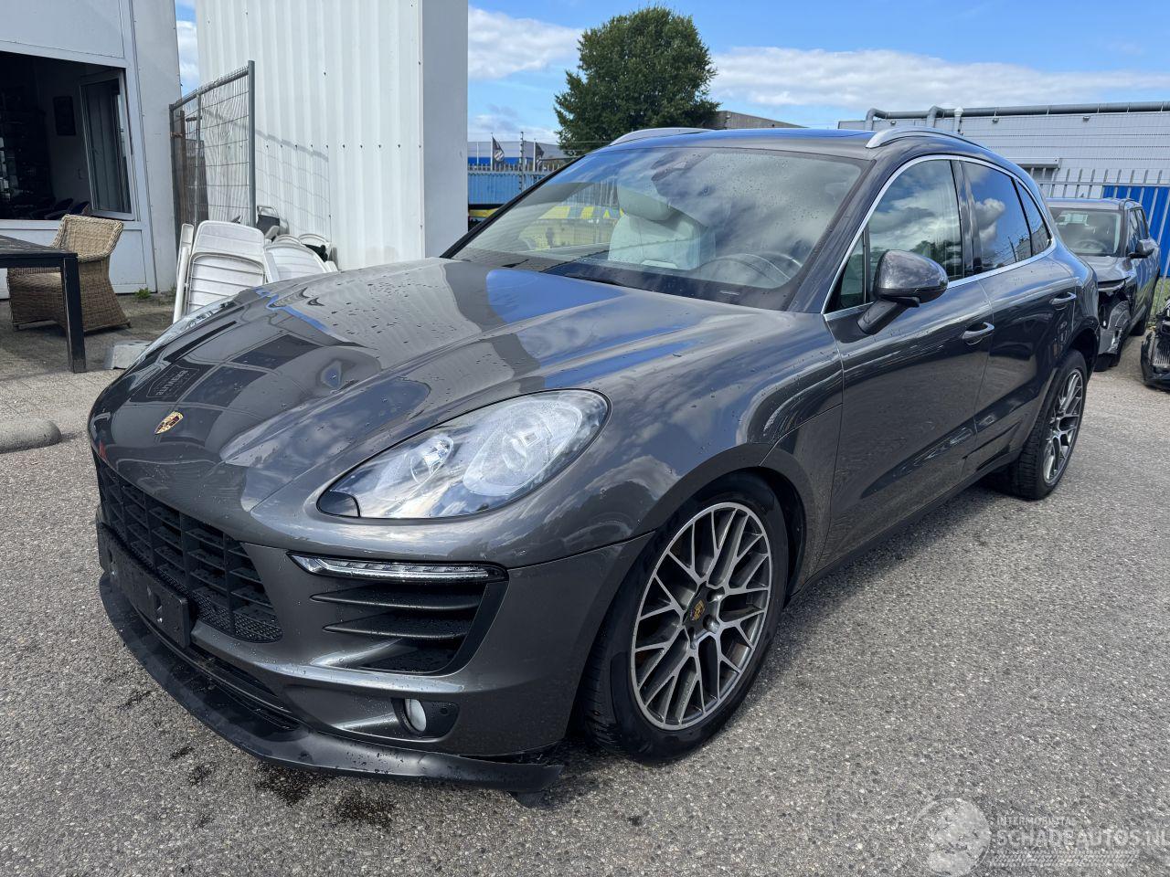Porsche Macan 2.0 automaat bj 17