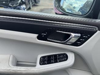 Porsche Macan 2.0 automaat bj 17 picture 10