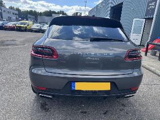 Porsche Macan 2.0 automaat bj 17 picture 4