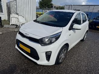 Schadeauto Kia Picanto 1.0 DPi Comfortline 2024/1
