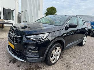 Schadeauto Opel Grandland X 1.2 AUTOMAAT Turbo Innovation 2020/11