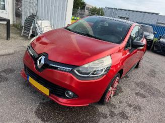 Schadeauto Renault Clio 0.9 TCe Dynamique 2013/9