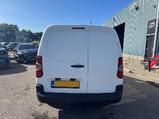 Peugeot Partner 1.5 BlueHDI Premium Long picture 4