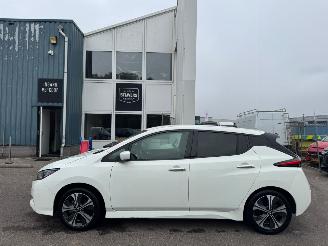 Nissan Leaf N-Connecta 40 kWh picture 2