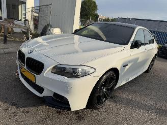Auto incidentate BMW 5-serie 523i High Executive 2010/9