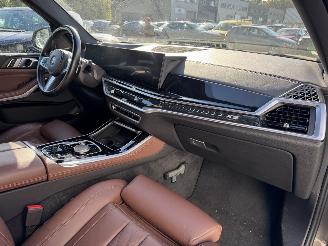 BMW X5 Xdrive50e Launch Edition picture 13