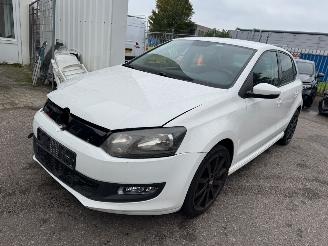 damaged passenger cars Volkswagen Polo 1.2 TDI BlueMotion Comfortline 2011/3
