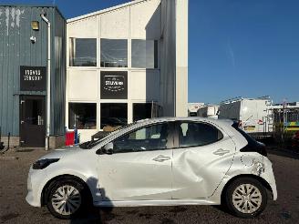 Toyota Yaris 1.5 AUTOMAAT Hybrid Active picture 2
