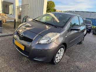 uszkodzony samochody osobowe Toyota Yaris 1.3 AUTOMAAT VVTi Aspiration 2009/12