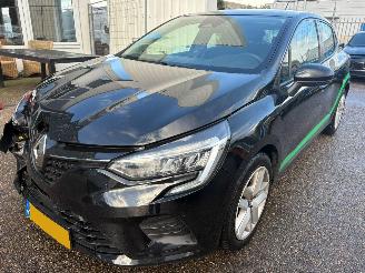 Schadeauto Renault Clio 1.0 TCe Zen 2022/2