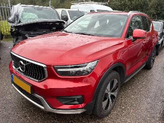 Voiture accidenté Volvo XC40 1.5 AUTOMAAT T5 Recharge Inscription Expression 263 PK 2021/2