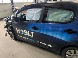 Peugeot 108 108, Hatchback, 2014 1.0 12V VVT-i picture 5