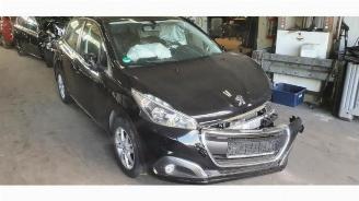 Peugeot 208 208 I (CA/CC/CK/CL), Hatchback, 2012 / 2019 1.2 Vti 12V PureTech picture 2