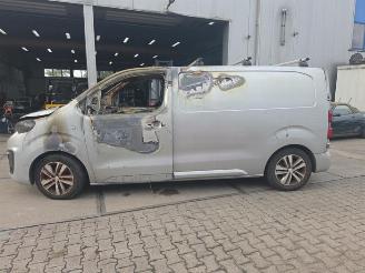 Peugeot Expert Expert (V1/VA/VB/VE/VF/VT/VY), Van, 2016 2.0 Blue HDi 180 16V picture 3
