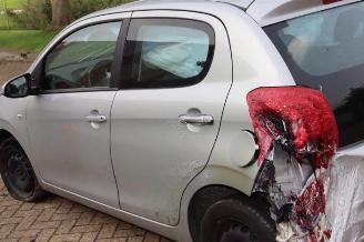 Peugeot 108 108, Hatchback, 2014 1.0 12V VVT-i picture 34