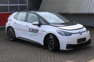 Vrakbiler auto Volkswagen ID.3 ID.3 (E11/E12), Hatchback 5-drs, 2019 First, Life, Pro 58 kWh 2020/8