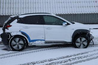 Hyundai Kona Kona (OS), SUV, 2017 / 2023 64 kWh picture 2