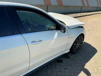 Mercedes E-klasse E-Klasse AMG (W212), Sedan, 2009 / 2016 5.5 E-63 S AMG V8 32V 4-Matic picture 26