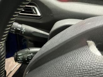 Peugeot 308 308 (L3/L8/LB/LH/LP), Hatchback 5-drs, 2013 / 2021 1.2 12V e-THP PureTech 110 picture 15