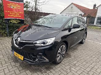 Schadeauto Renault Scenic GRAND SENIC  1.3 TCe Business Zen 7 pers, 2022/1