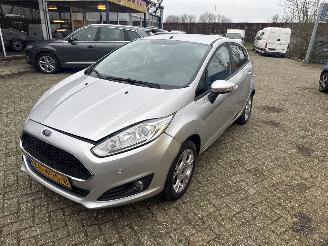 Vaurioauto  passenger cars Ford Fiesta 1.0 Style Ultimate 2016/8