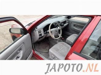 Mazda Demio Demio (DW), MPV, 1996 / 2003 1.3 16V picture 9
