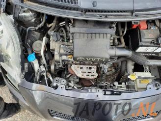 Toyota Yaris Yaris II (P9), Hatchback, 2005 / 2014 1.3 16V VVT-i picture 16