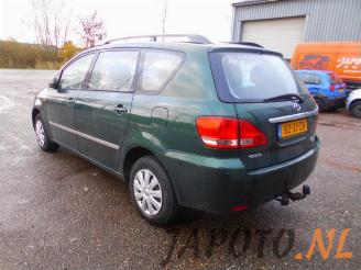 Toyota Avensis-verso Avensis Verso (M20), MPV, 2001 / 2005 2.0 D-4D 16V picture 2