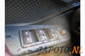 Toyota C-HR C-HR (X1,X5), SUV, 2016 1.8 16V Hybrid picture 13