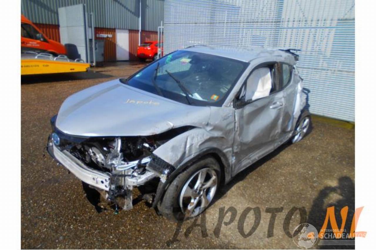 Toyota C-HR C-HR (X1,X5), SUV, 2016 1.8 16V Hybrid