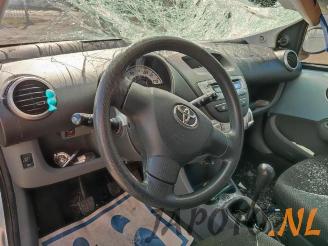 Toyota Aygo Aygo (B10), Hatchback, 2005 / 2014 1.0 12V VVT-i picture 11