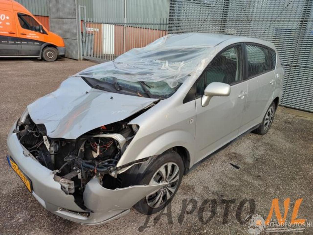 Toyota Corolla-verso Corolla Verso (R10/11), MPV, 2004 / 2009 1.6 16V VVT-i