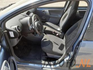 Toyota Aygo Aygo (B10), Hatchback, 2005 / 2014 1.0 12V VVT-i picture 8