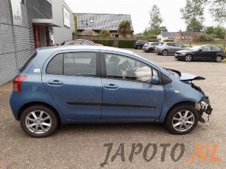 Toyota Yaris Yaris II (P9), Hatchback, 2005 / 2014 1.3 16V VVT-i picture 6