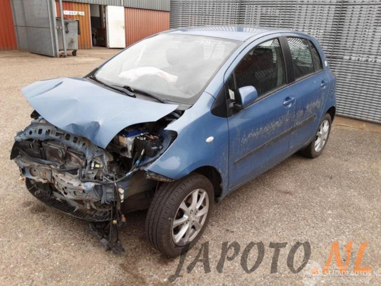 Toyota Yaris Yaris II (P9), Hatchback, 2005 / 2014 1.3 16V VVT-i